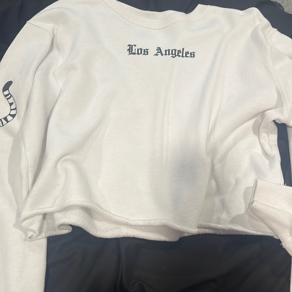 not used, tiger on sleeve, says los angeles, white